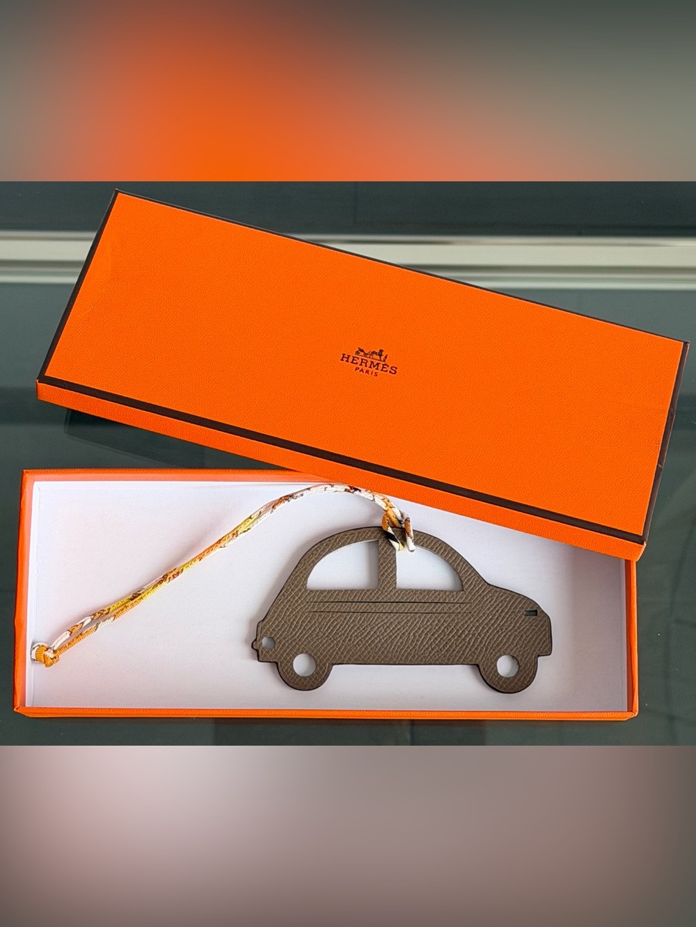 Hermès Italian Car Leather Charm in Etoupè. Petit h 🎉 - Picture 7 of 7